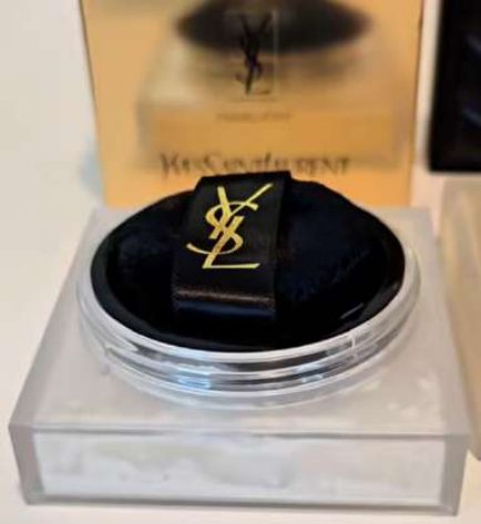 YSL All Hours Hyper Blur Loose Setting Powder, foto 5