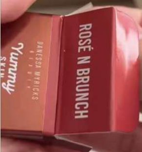 Yummy Skin Blurring Balm Powder Flushed - Matte Color for Cheek & Lip Mini 3 G, foto 5