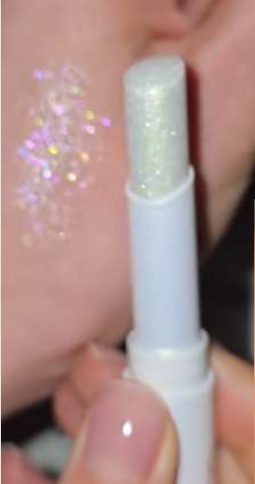 Snow-Kissed Holiday Icy Charm Eyeshadow Stick, foto 4